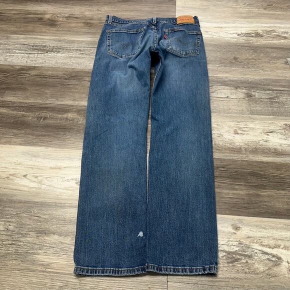 Levis 505 Faded Blue Men 32x32 Regular Fit Straight Mid Wash Denim Jeans Red Tab - Picture 3 of 13